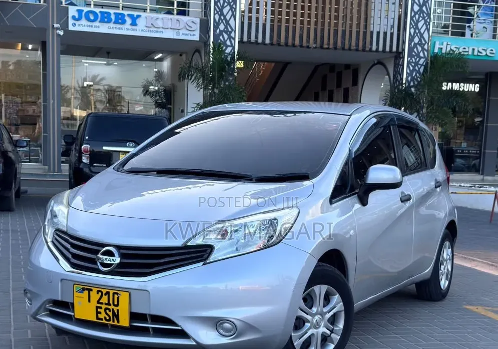 Nissan Note 2014 Silver
