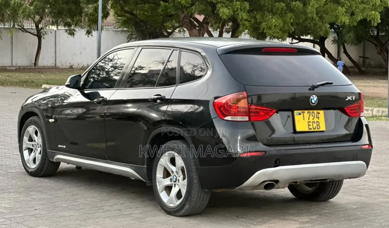 BMW X1 2011 Black