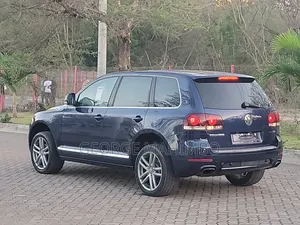 Volkswagen Touareg 2008 Blue