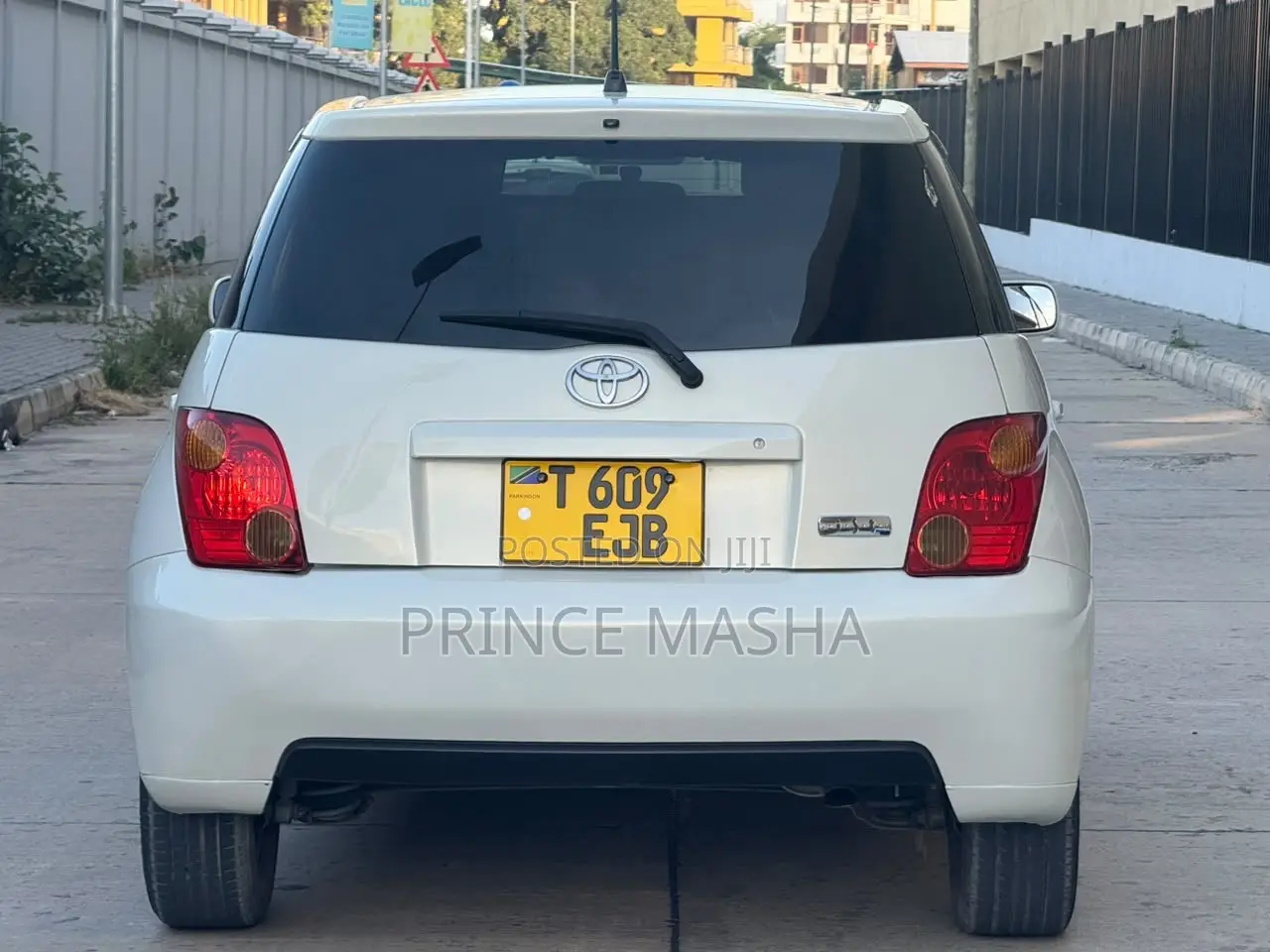 Toyota IST 2003 White