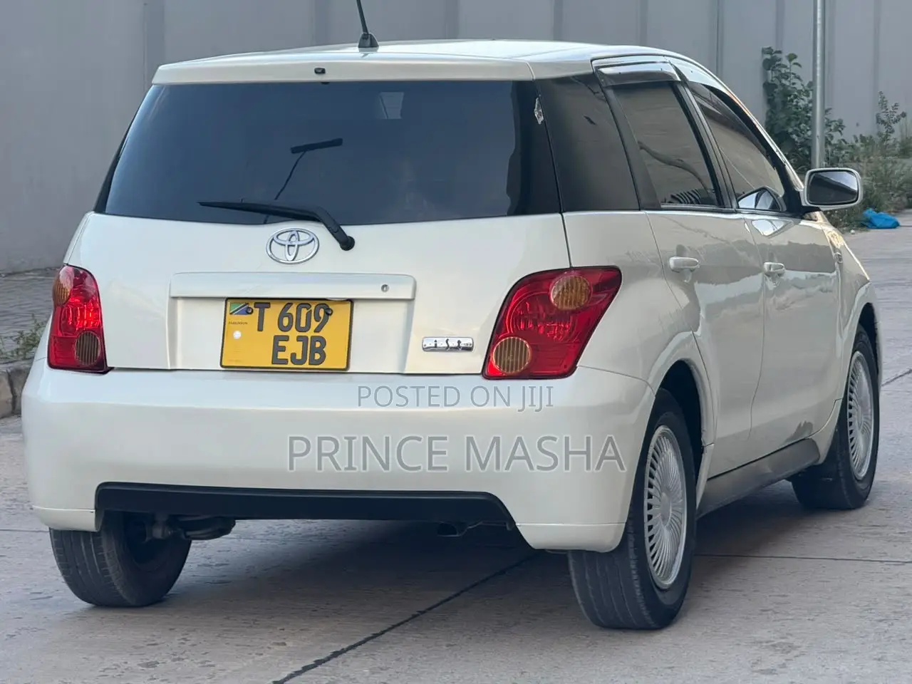 Toyota IST 2003 White