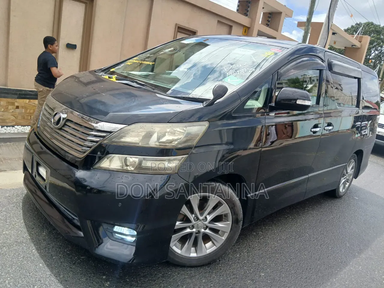 Toyota Vellfire 2010 Black