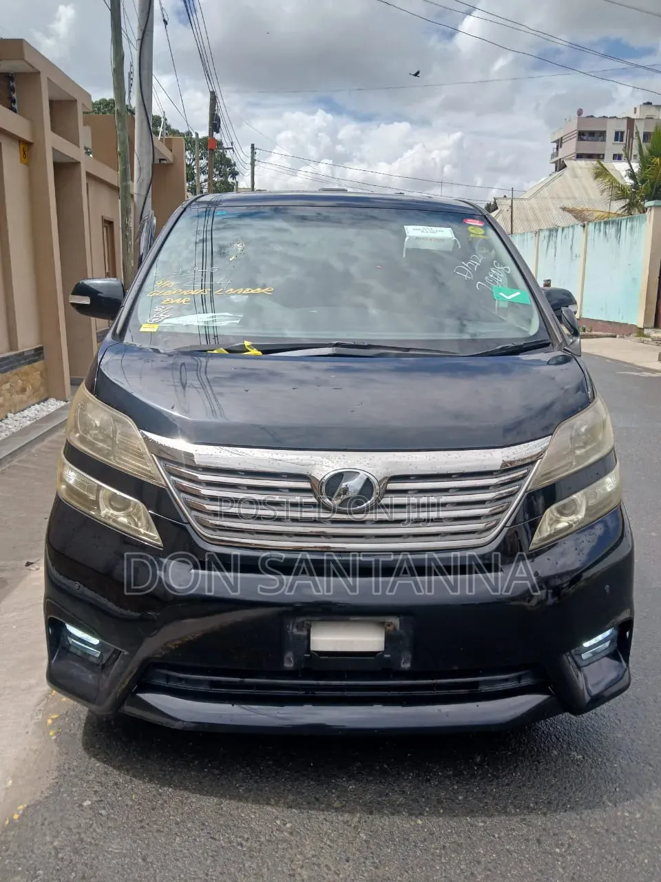 Toyota Vellfire 2010 Black