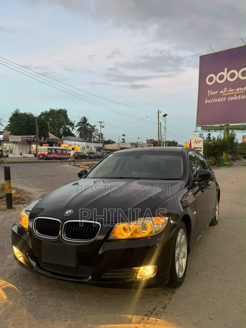 BMW 3 Series 2011 Black