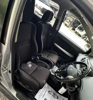 Toyota IST 2003 Silver