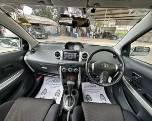 Toyota IST 2003 Silver