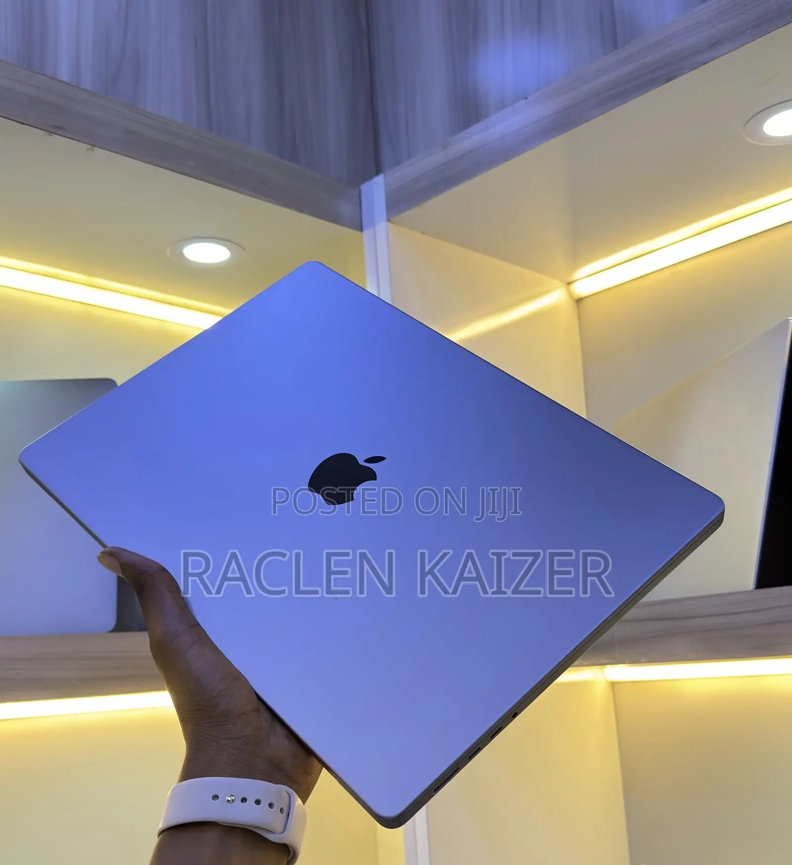 Laptop Apple MacBook Pro 2023 M2 16GB Apple M2 SSD 512GB