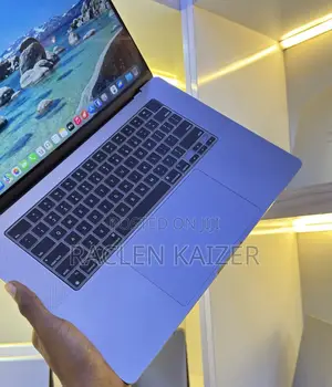 Laptop Apple MacBook Pro 2023 M2 16GB Apple M2 SSD 512GB