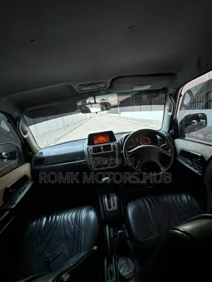 Mitsubishi Pajero 2001 Silver
