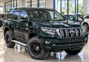 Toyota Land Cruiser Prado 2.8 2017 Green