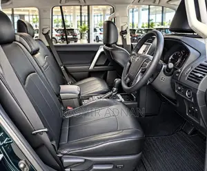 Toyota Land Cruiser Prado 2.8 2017 Green