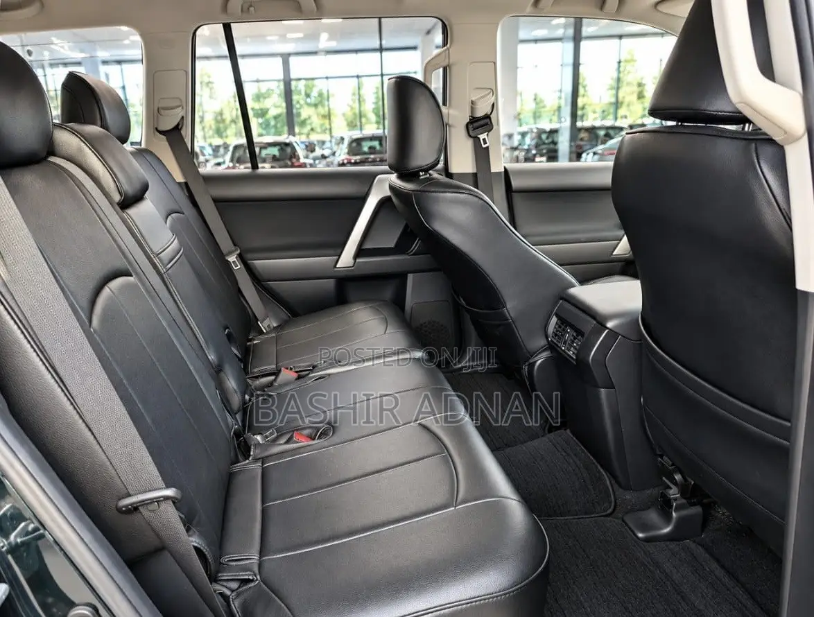 Toyota Land Cruiser Prado 2.8 2017 Green