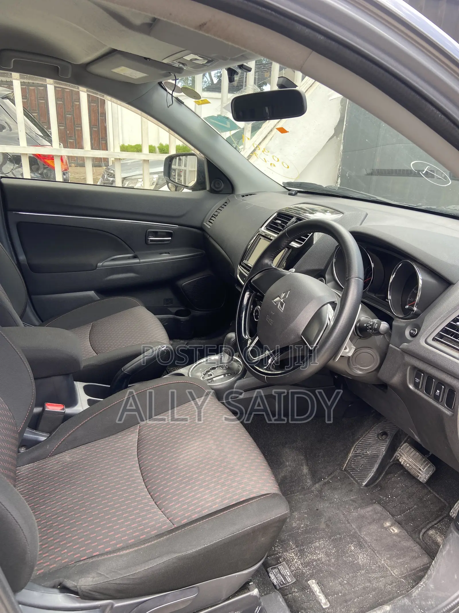 Mitsubishi RVR 2017 Gray