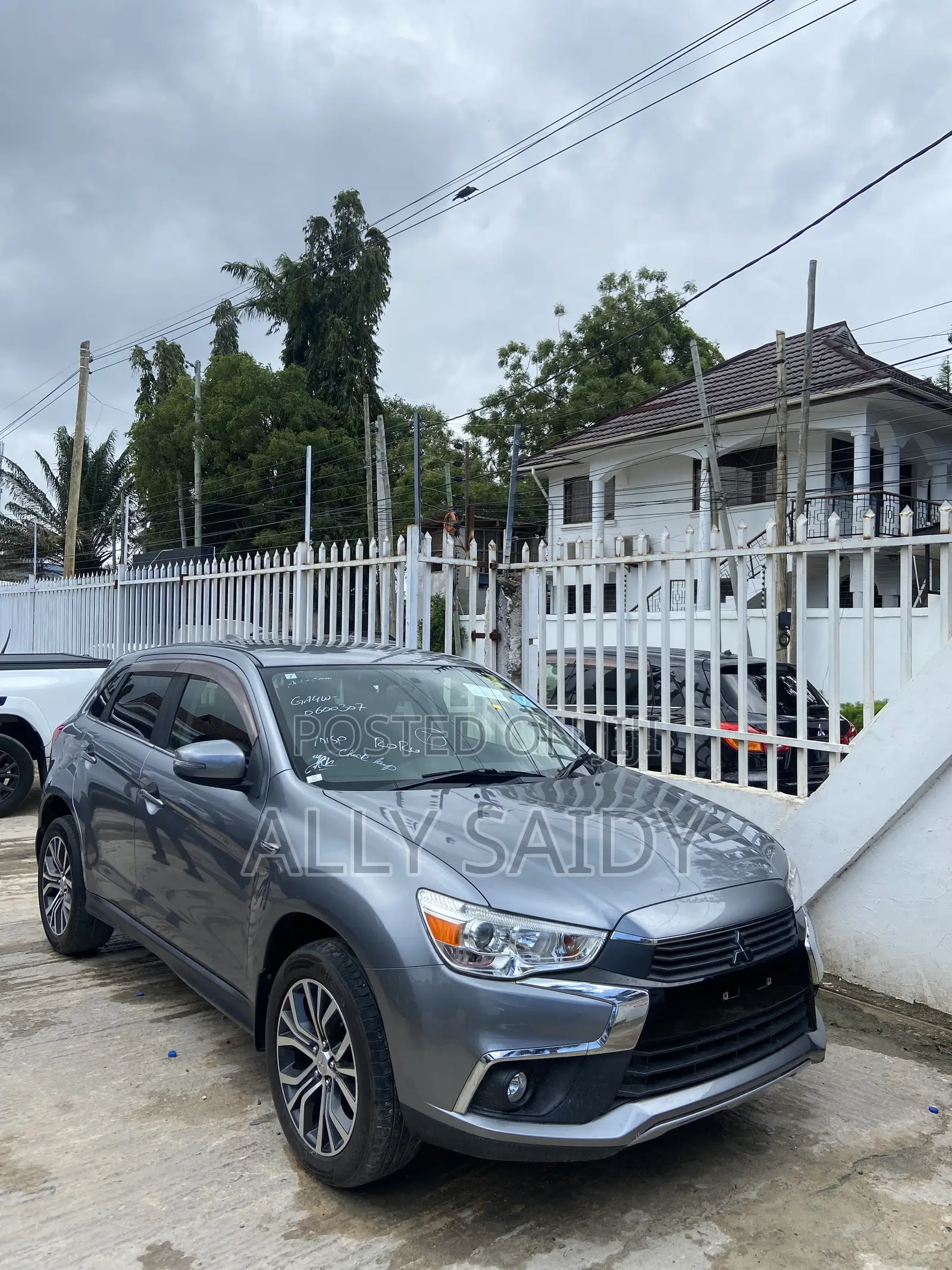 Mitsubishi RVR 2017 Gray