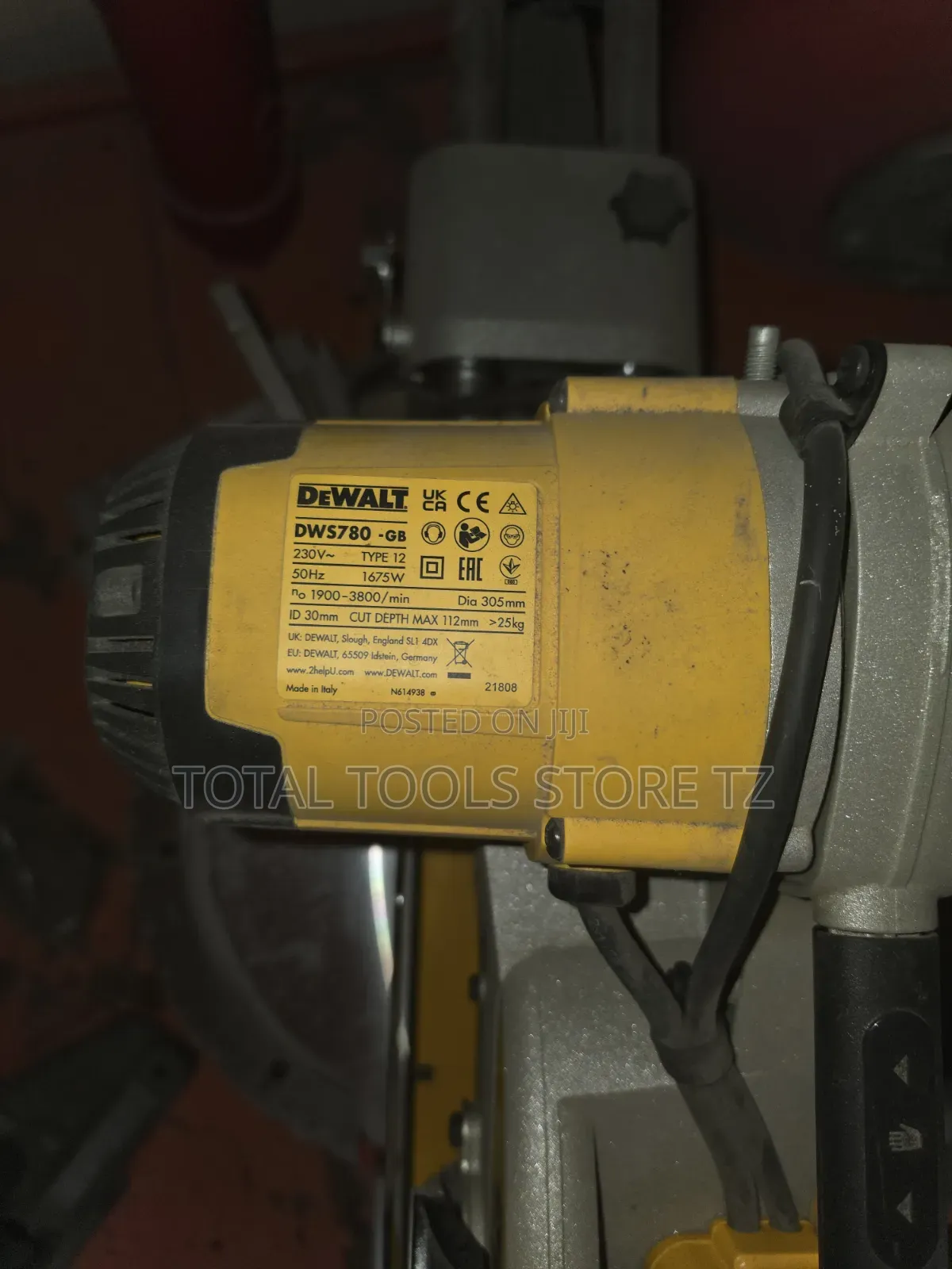 Dewalt Mitre Saw 1675W 12"