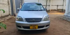 Toyota Nadia 1999 Silver