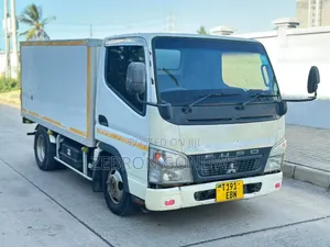 Mitsubishi Canter 2002 White