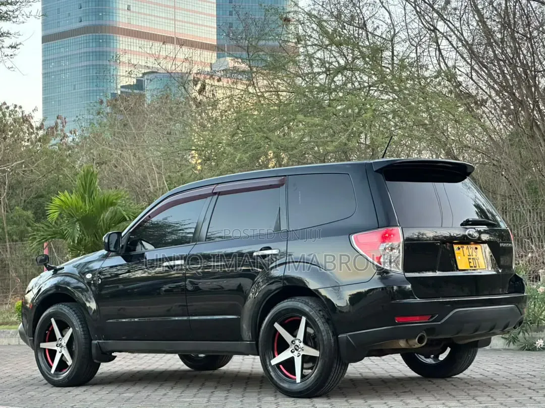 Subaru Forester 2010 Black