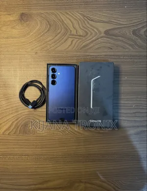 New Samsung Galaxy S25 128 GB Blue
