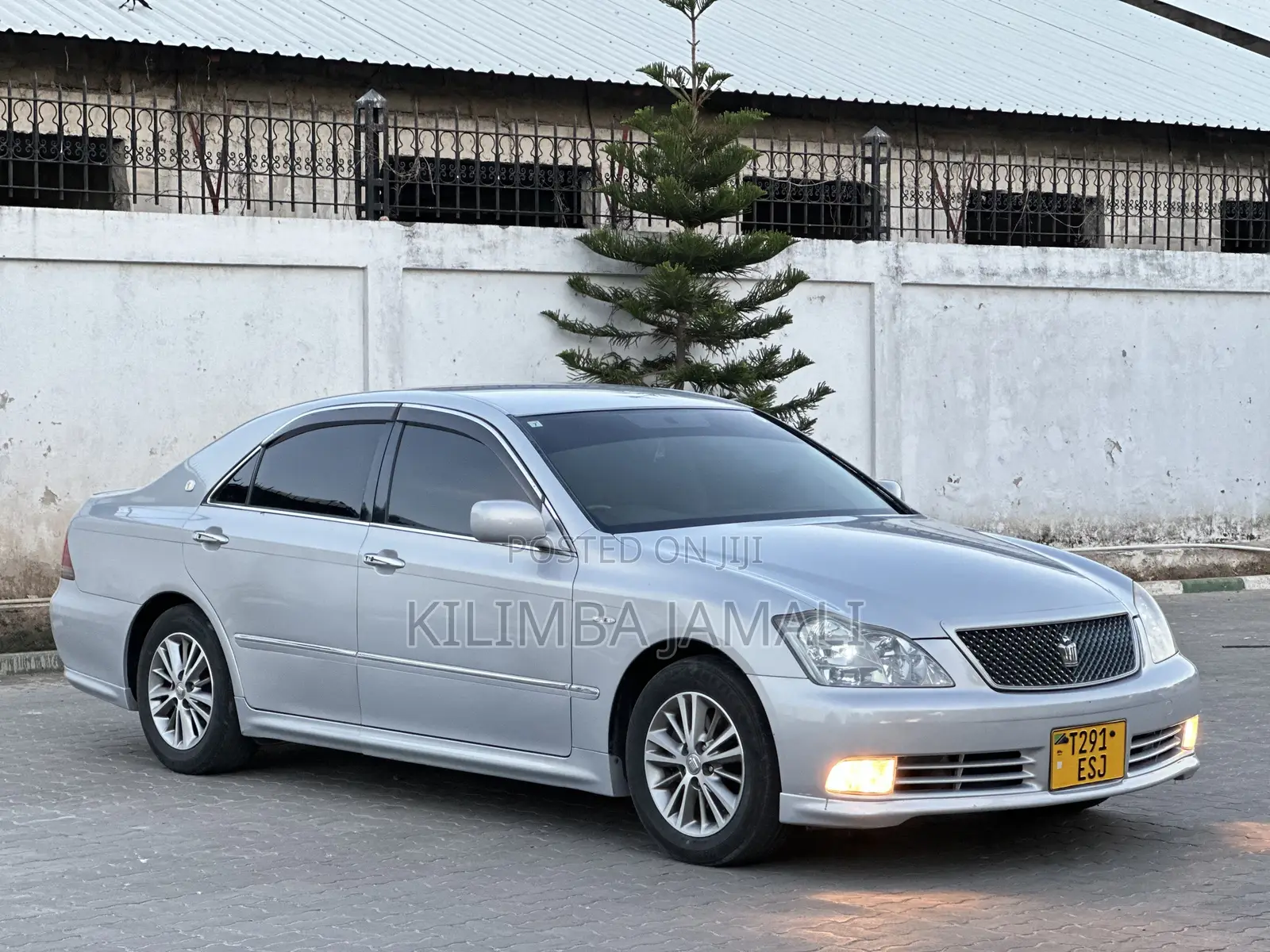 Toyota Crown 2006 Silver