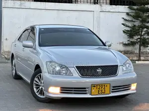 Toyota Crown 2006 Silver