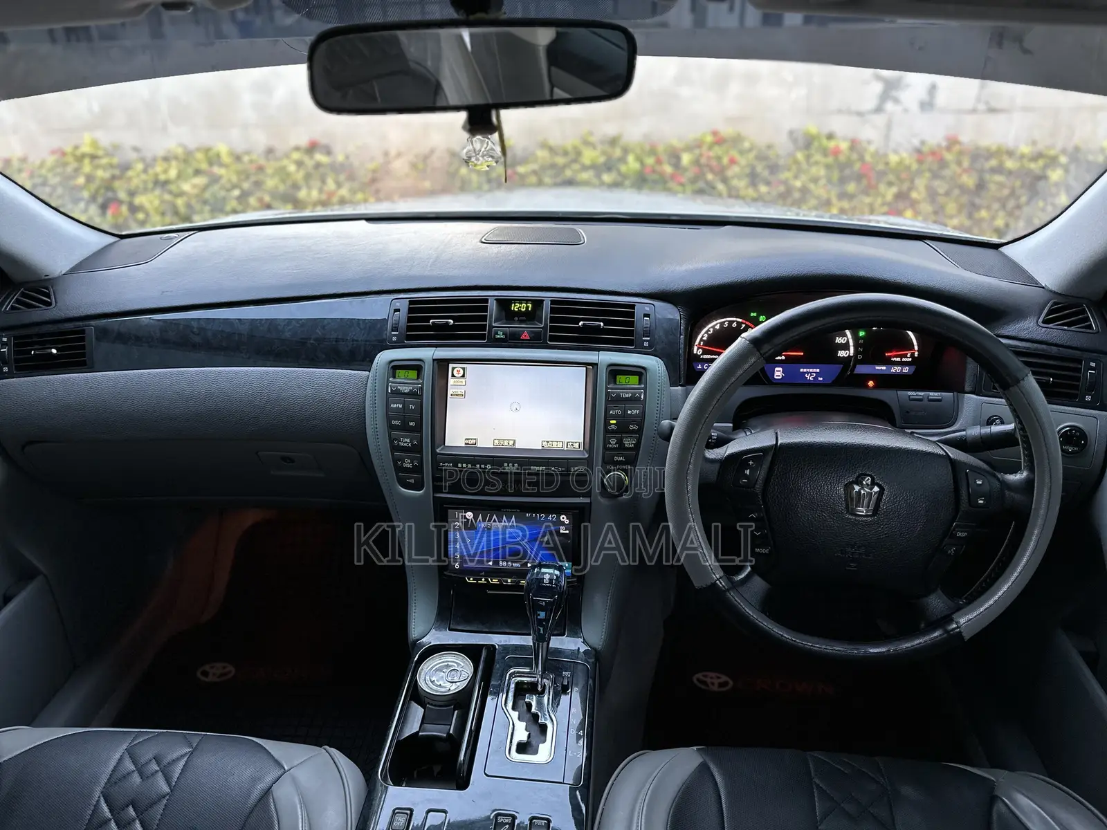 Toyota Crown 2006 Silver