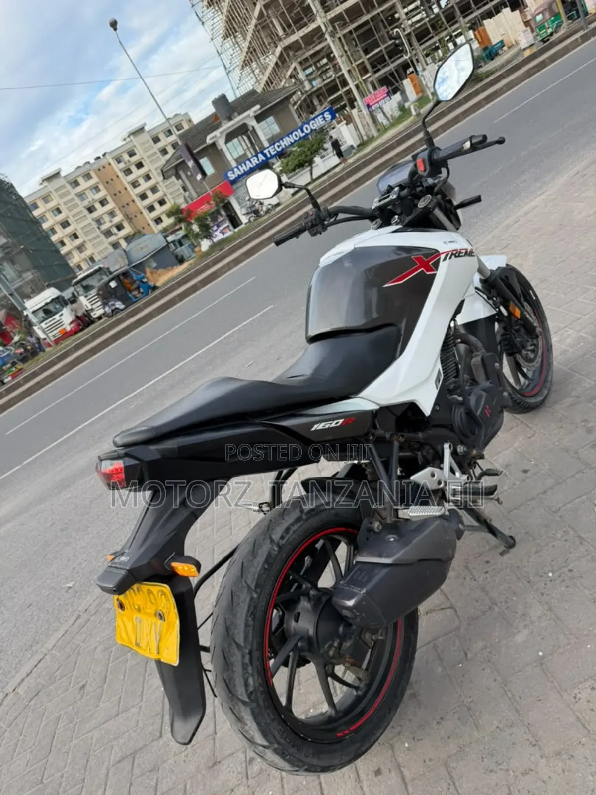 Hero Xtreme 160R 2024 White