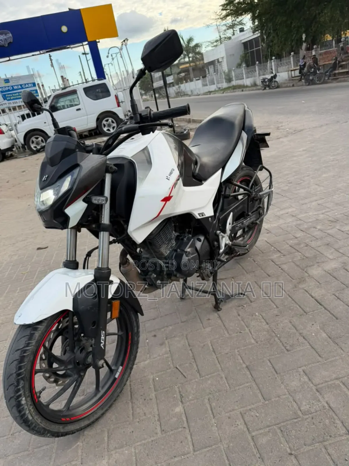 Hero Xtreme 160R 2024 White