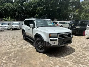 Toyota Land Cruiser Prado 2025 White