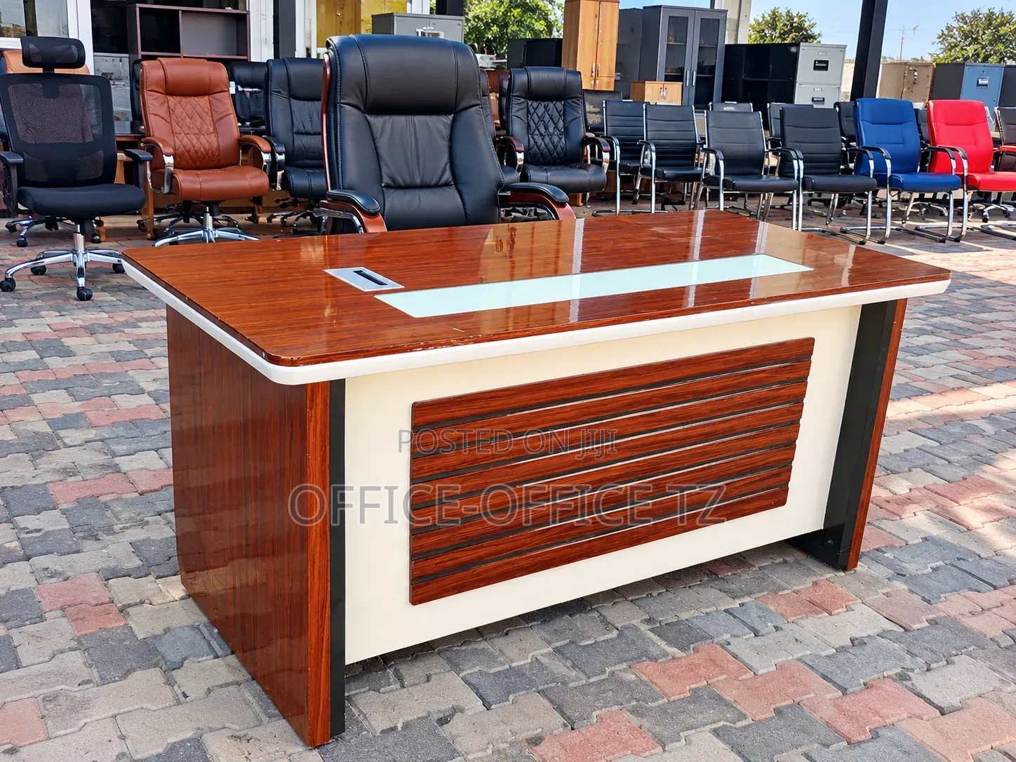 Executive Table (Shinner)