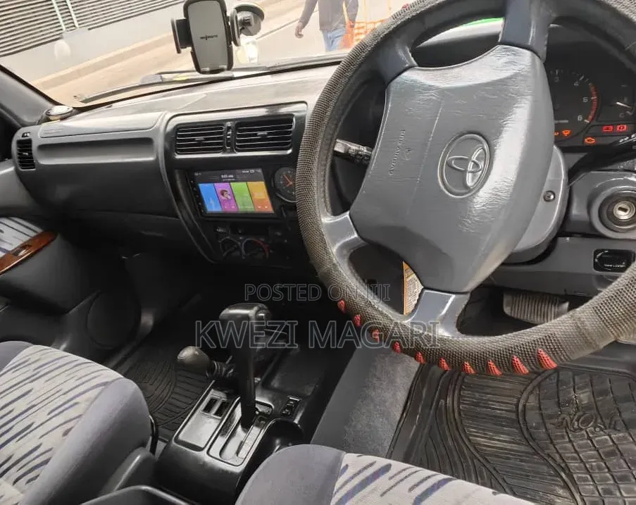 Toyota Land Cruiser Prado 3.0 D-4D 5dr 2000 Silver