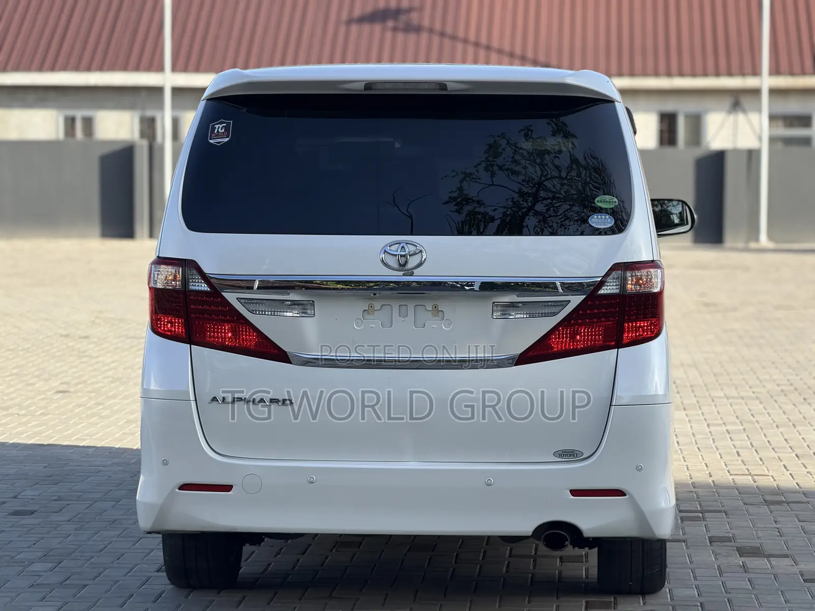 Toyota Alphard 2.4 Petrol FWD 2013 White