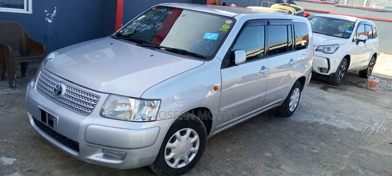 Toyota Succeed 2008 Silver