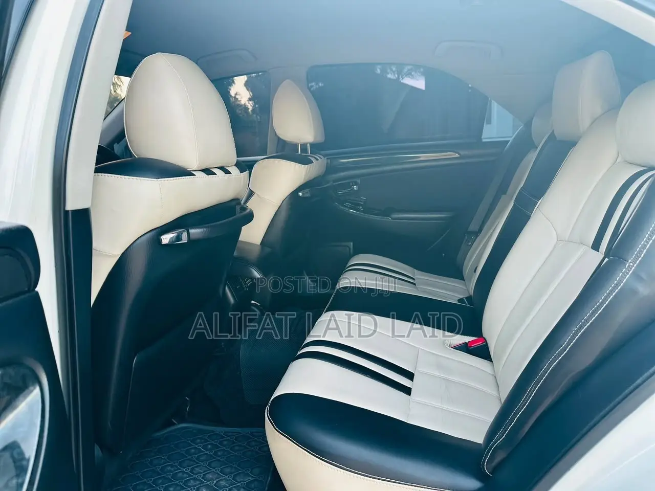Toyota Crown 2006 White