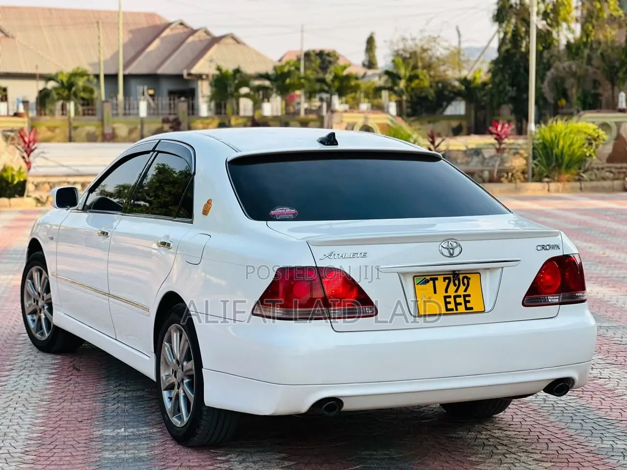 Toyota Crown 2006 White
