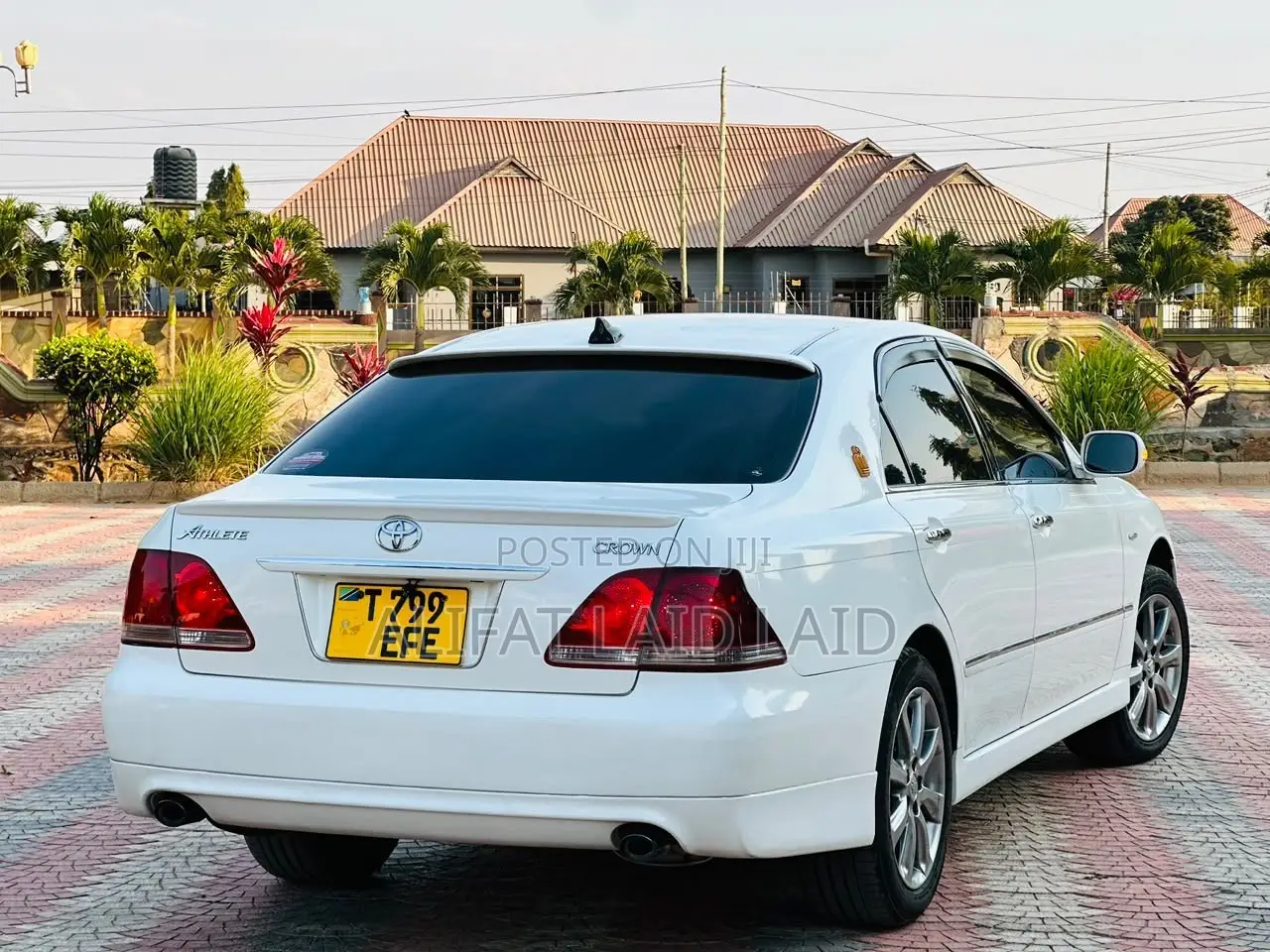 Toyota Crown 2006 White