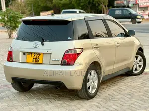 Toyota IST 2004 Gray
