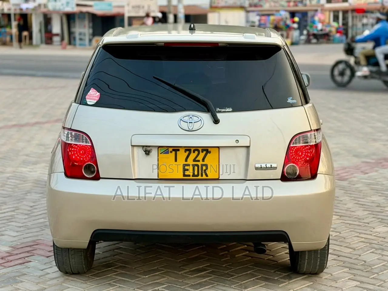 Toyota IST 2004 Gray