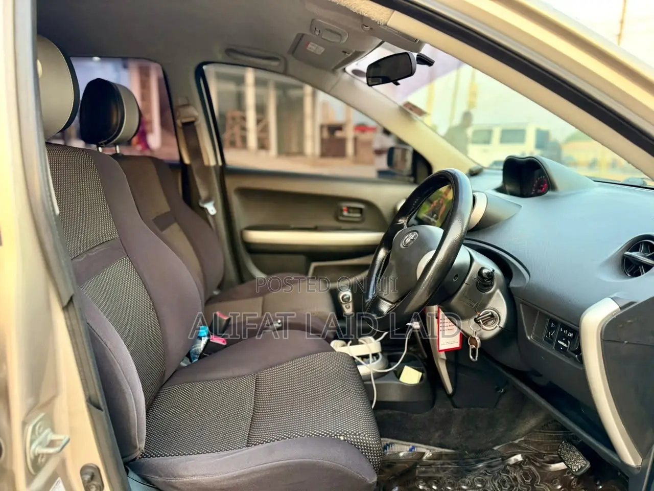 Toyota IST 2004 Gray