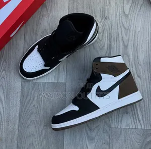 Men's Leather Shoes in AJ1-high Gum Design