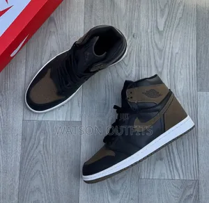 Men's Leather Shoes in AJ1-high Gum Design