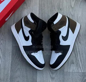 Men's Leather Shoes in AJ1-high Gum Design