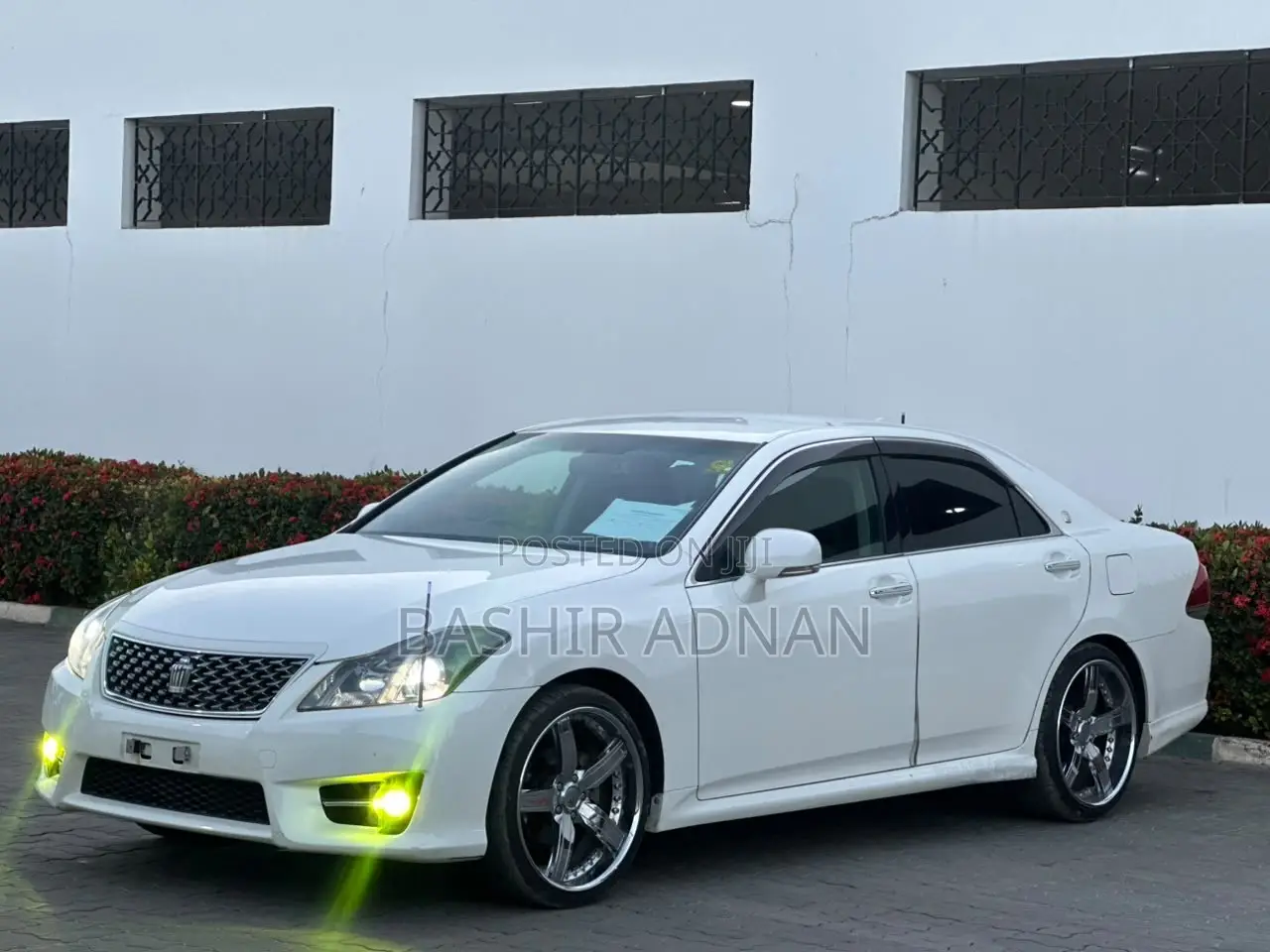 Toyota Crown 2012 White