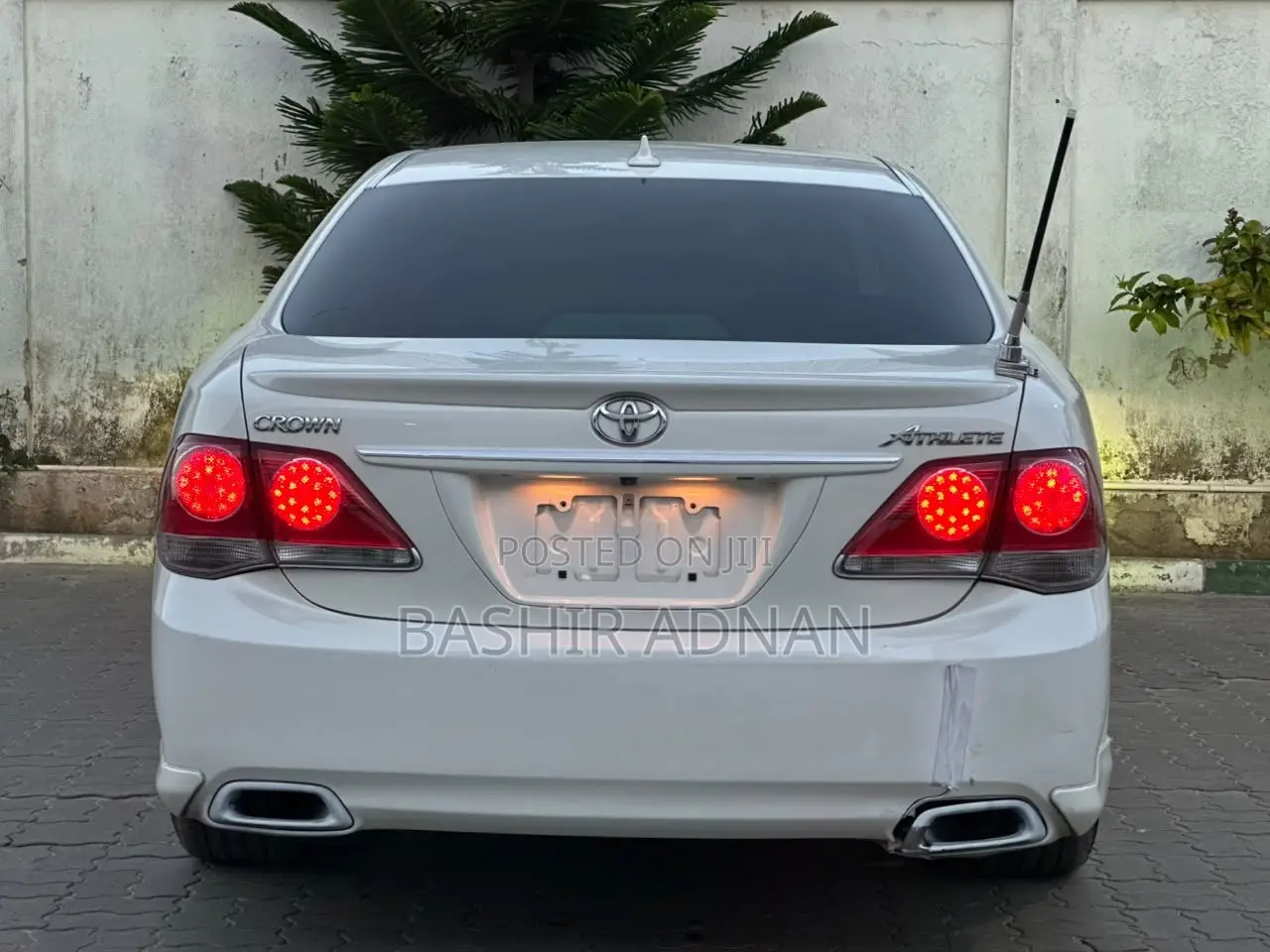 Toyota Crown 2012 White
