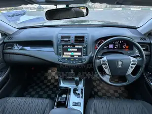 Toyota Crown 2012 Black