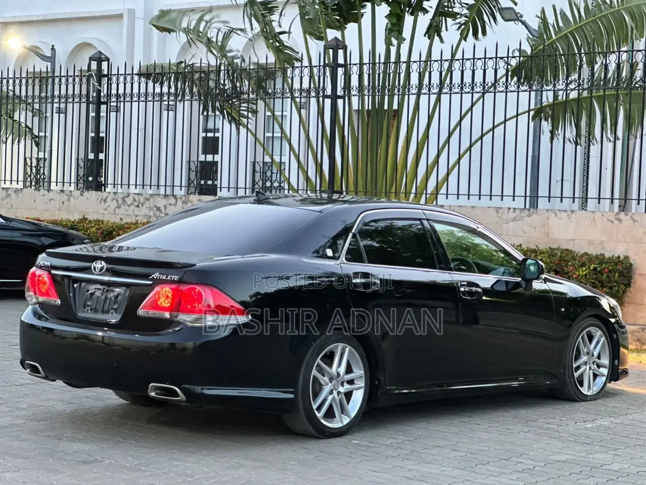 Toyota Crown 2012 Black