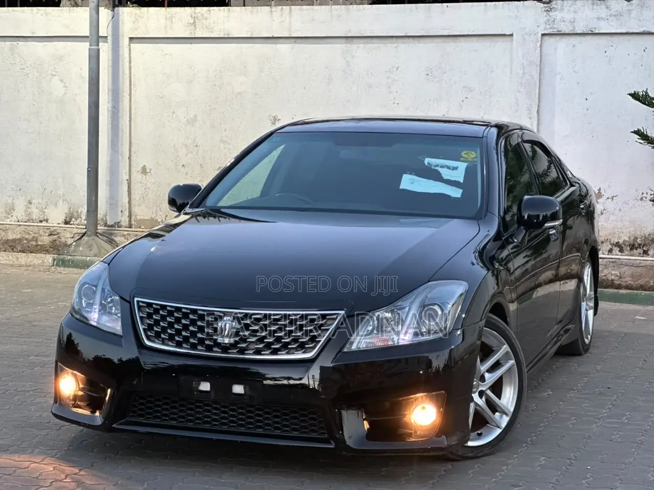 Toyota Crown 2012 Black