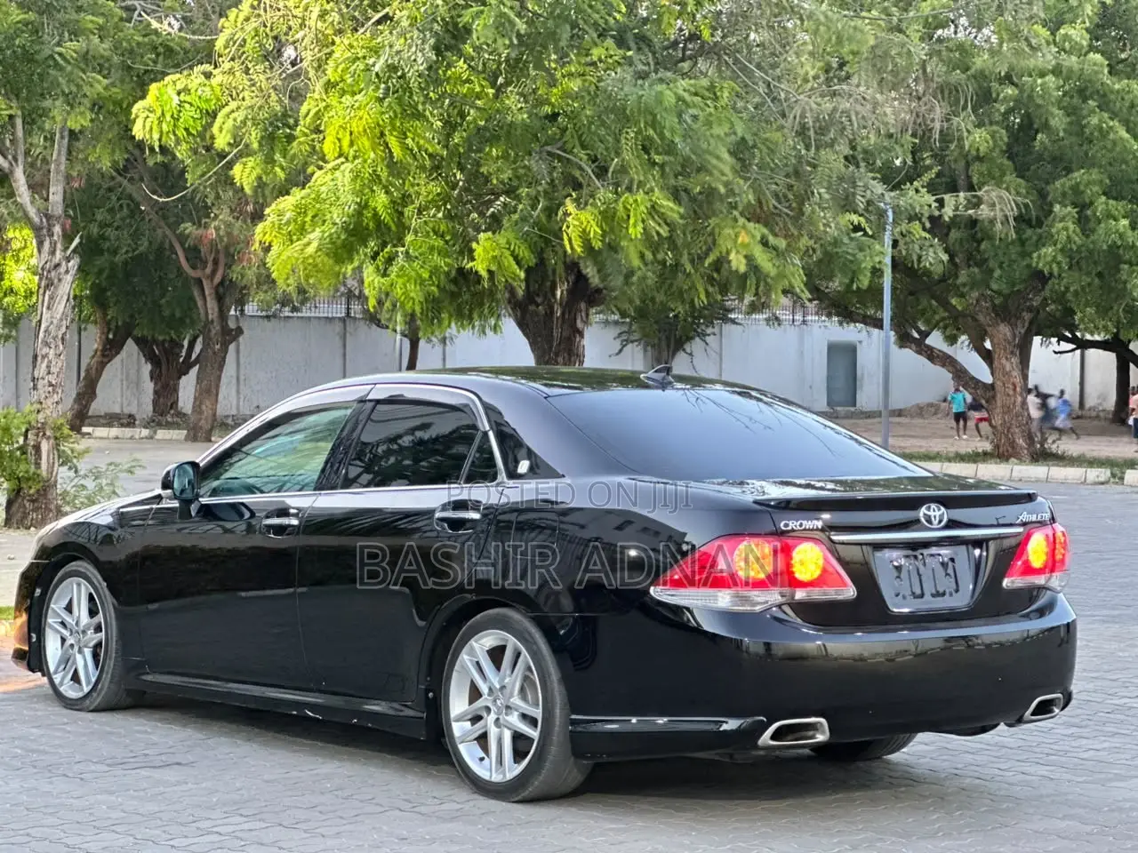 Toyota Crown 2012 Black