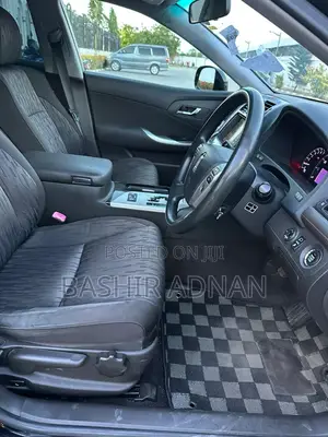 Toyota Crown 2012 Black
