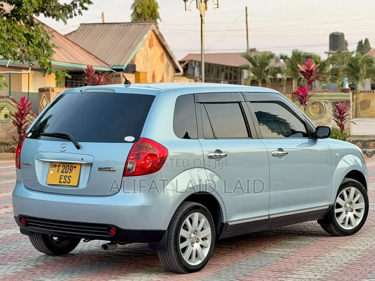 Mazda Verisa 2010 Blue